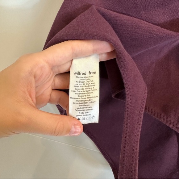 Aritzia Scoop Neck Bodysuit - Picture 6 of 8